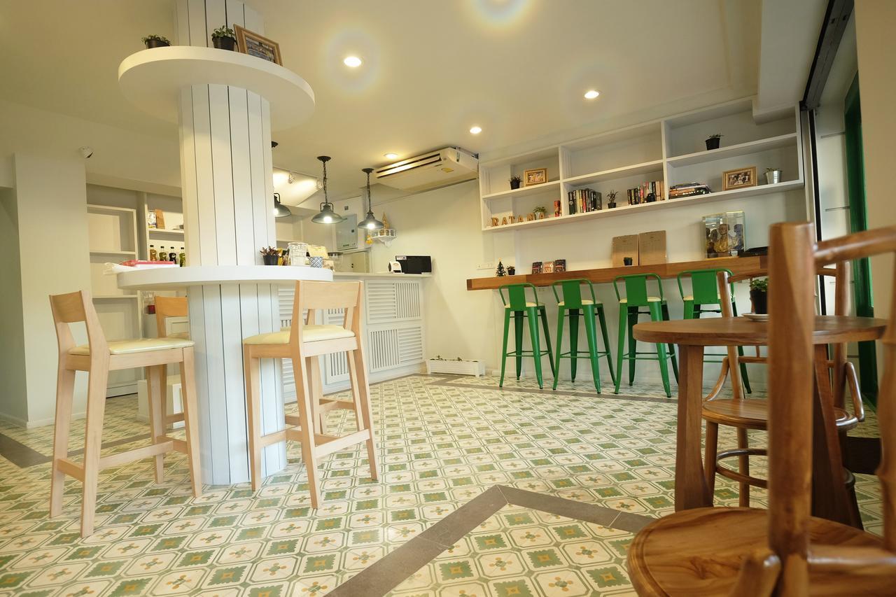 Ratana Boutique Hostel Bangkok Buitenkant foto