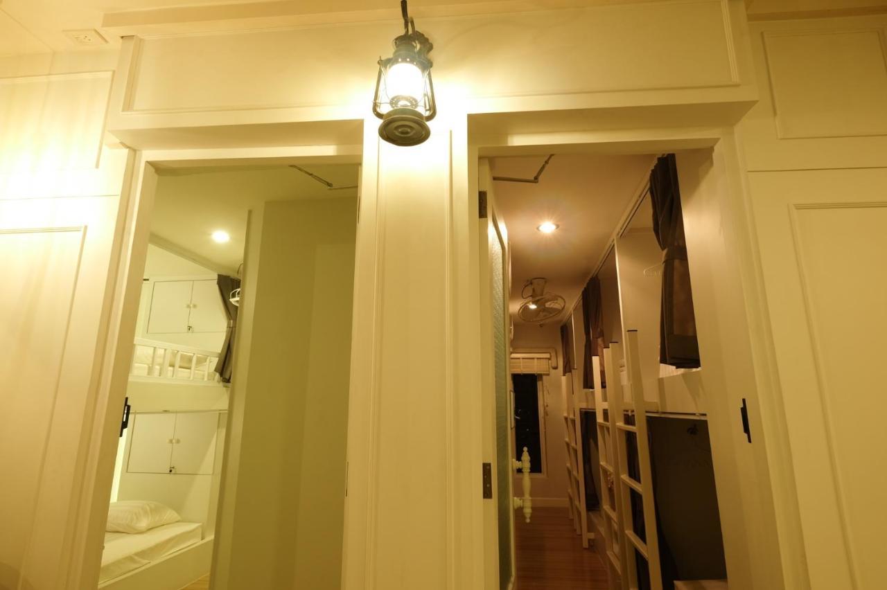 Ratana Boutique Hostel Bangkok Buitenkant foto