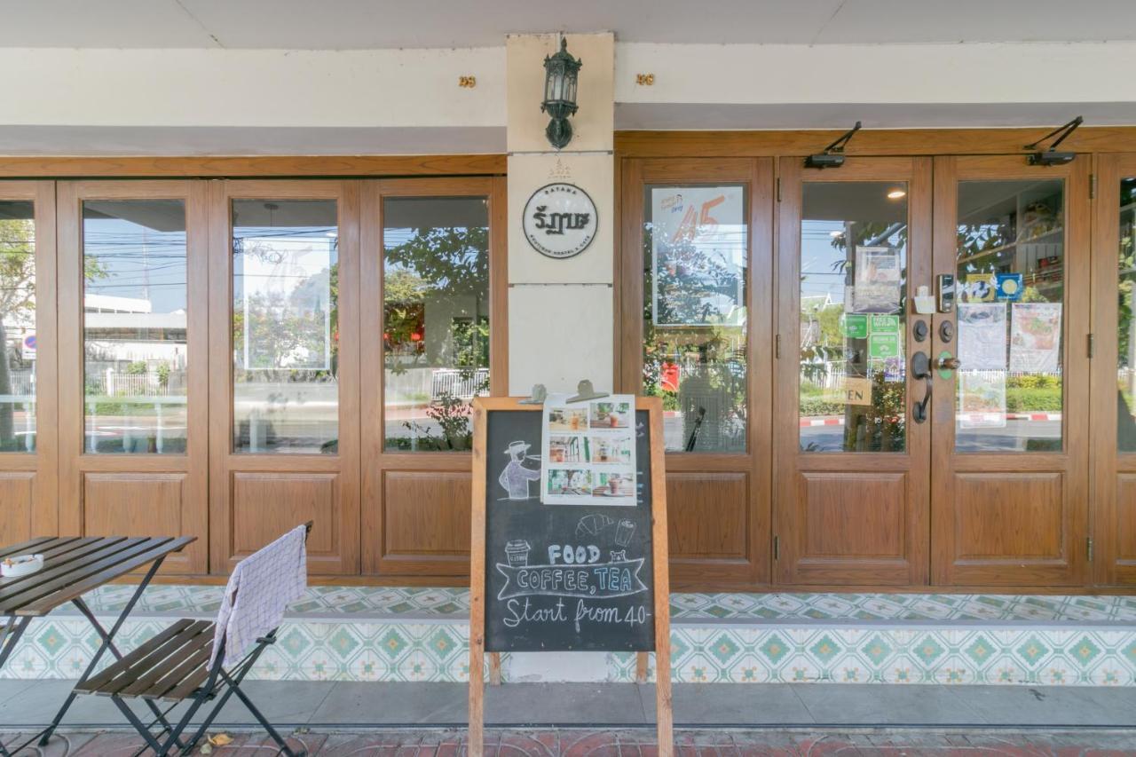 Ratana Boutique Hostel Bangkok Buitenkant foto