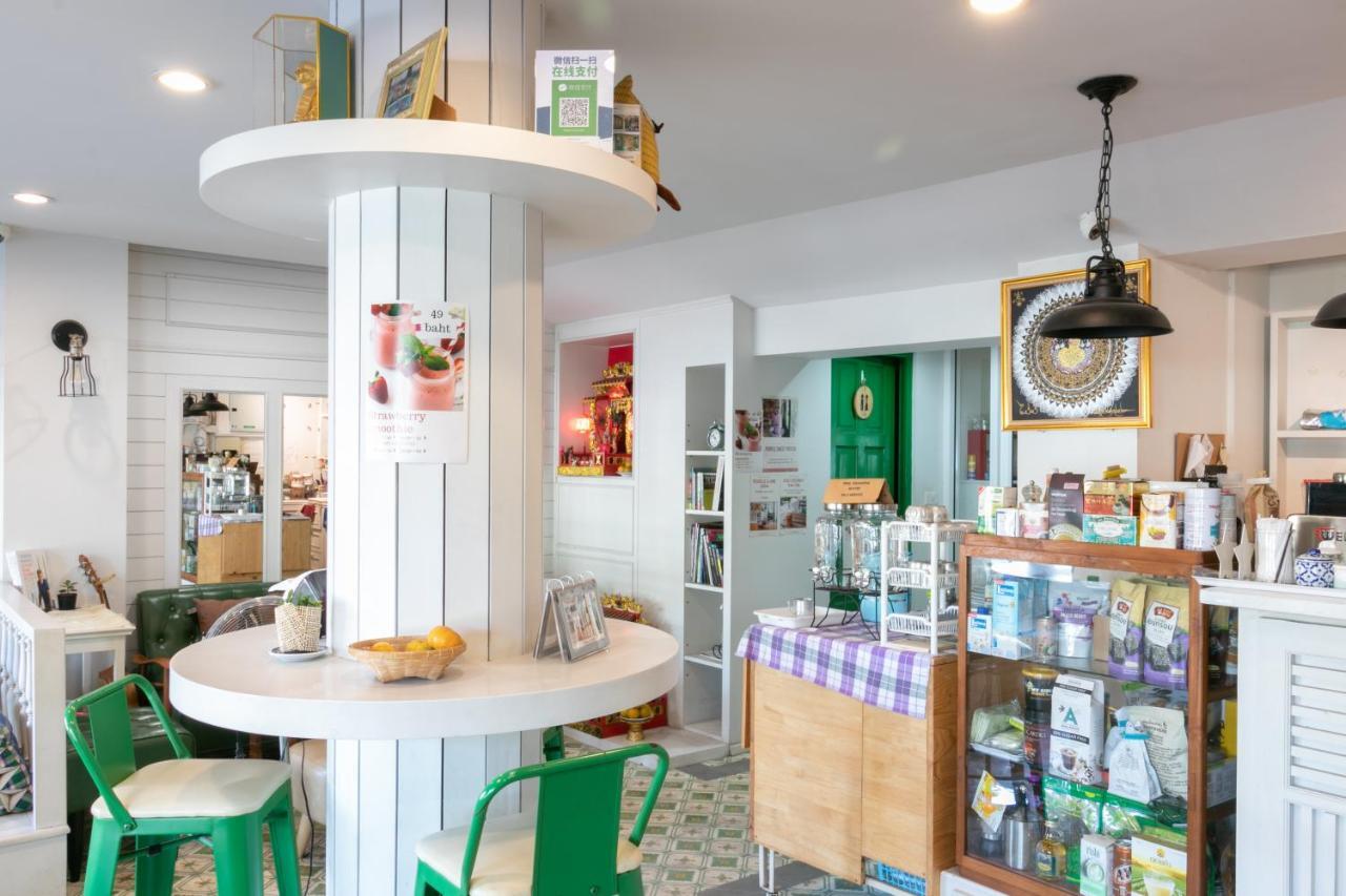 Ratana Boutique Hostel Bangkok Buitenkant foto